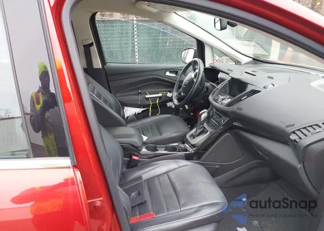 2018 Ford C-Max Hybrid Titanium from USA, damaged, VIN 1FADP5DU7JL105907